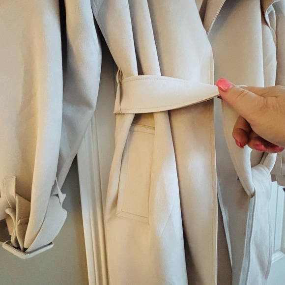 Elegant Cream Trench Coat faux leather- suede feel - Picture 2 of 7